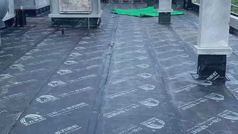 非固化防水涂料施工厚度，达标与合规的关键**