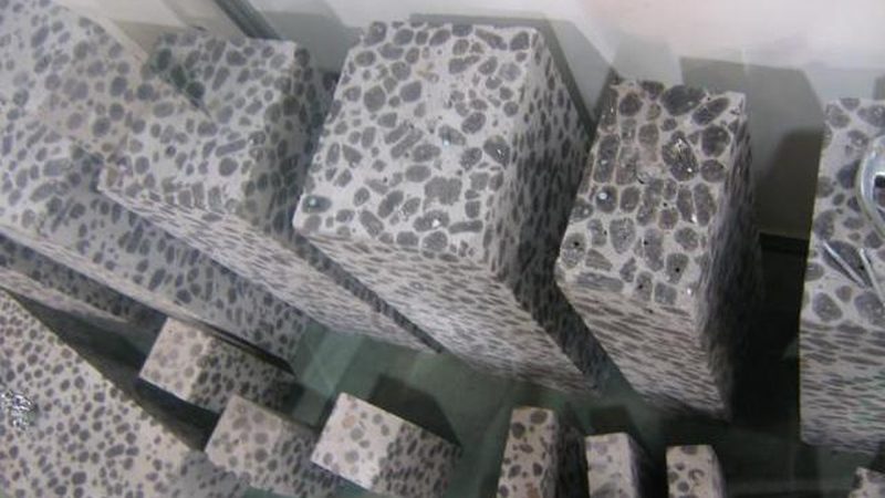别墅屋顶防水材料主要有以下几种：